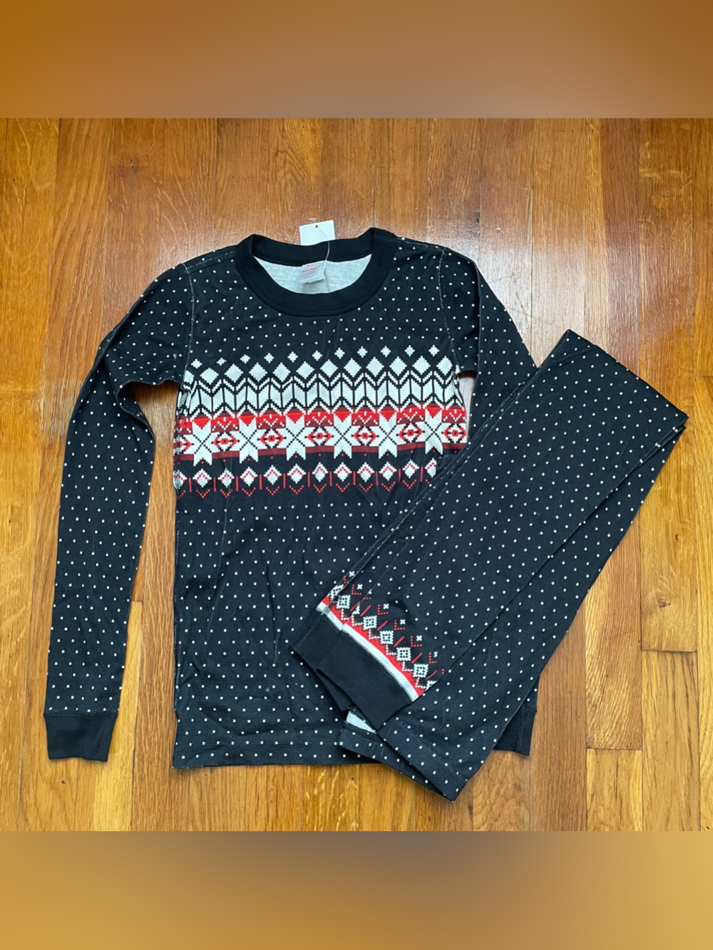 NWT Hanna Andersson Kids Black Fair Isle Pajama Set with Red & White Pattern